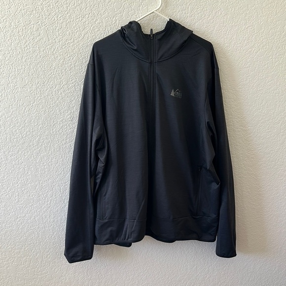 REI Men's Black Jacket with Hood Size 3X in Excellent Condition - Picture 1 of 6